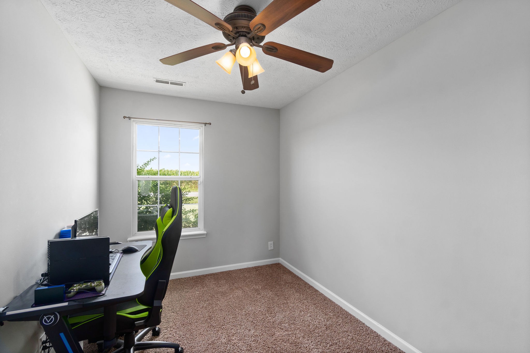 963 State Line Road Oak Grove, KY 42262 - Photo 20 of 33 a view of workspace with a window