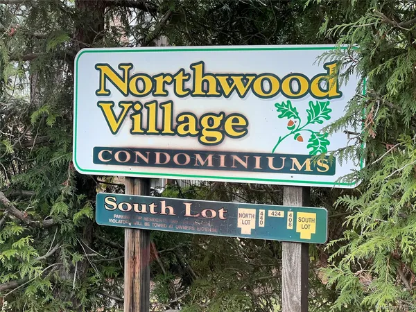 a close up of a street sign