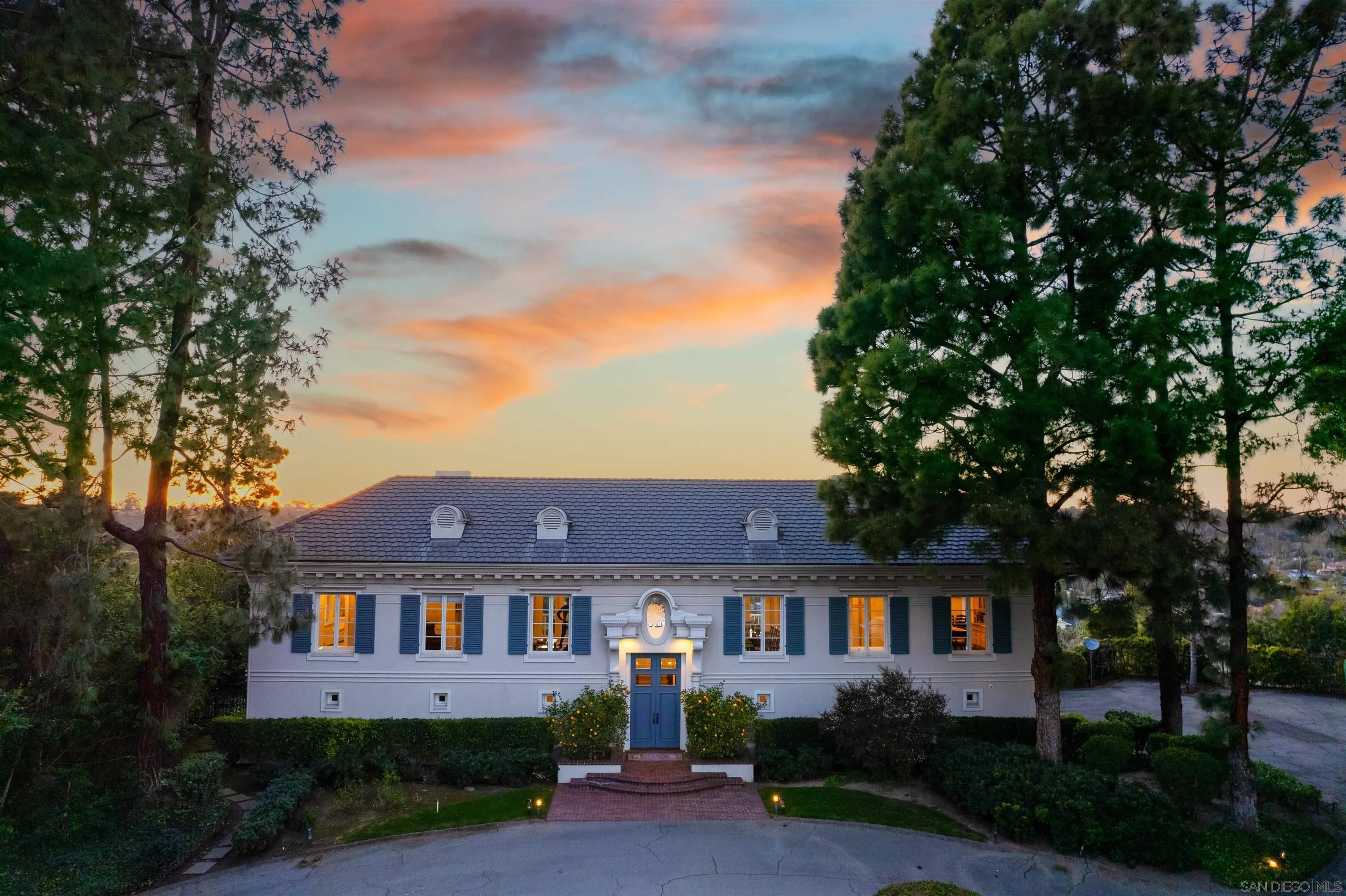3023 Paseo Cielo Rancho Santa Fe, CA 92067 - Photo 5 of 33 front view of a house with a yard