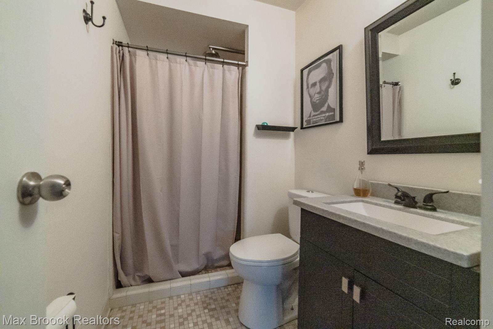 369 West Drahner Road Oxford, MI 48371 - Photo 33 of 34 Gallery Image 33