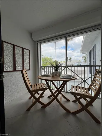 $6,500 | 7087 Barrington Circle, Unit 201, Naples, FL 34108