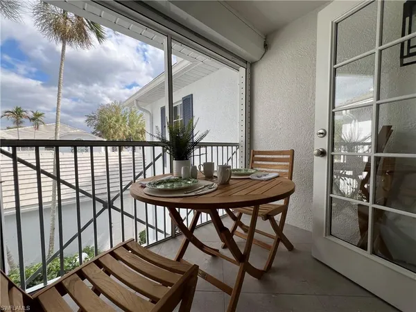 $6,500 | 7087 Barrington Circle, Unit 201, Naples, FL 34108