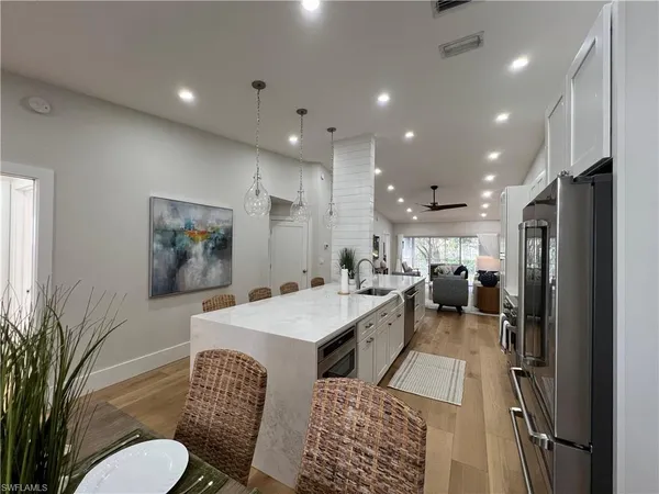 $6,500 | 7087 Barrington Circle, Unit 201, Naples, FL 34108