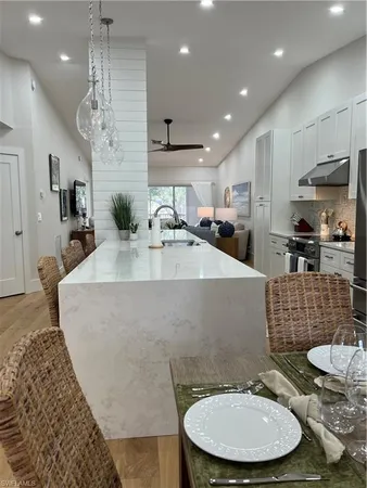 $6,500 | 7087 Barrington Circle, Unit 201, Naples, FL 34108