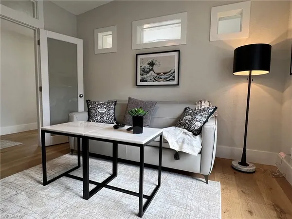 $6,500 | 7087 Barrington Circle, Unit 201, Naples, FL 34108
