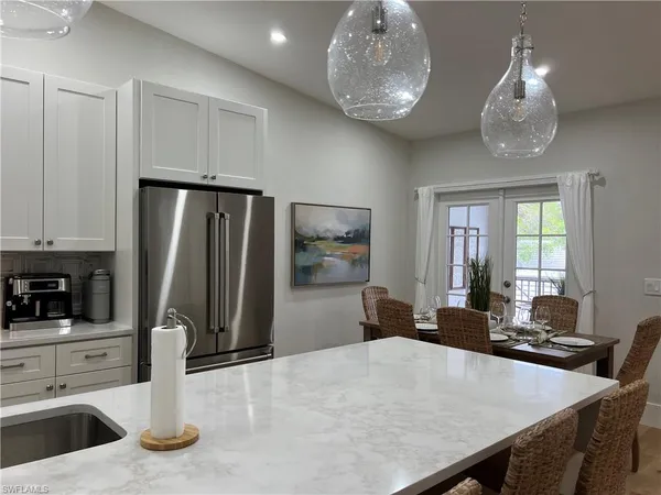 $6,500 | 7087 Barrington Circle, Unit 201, Naples, FL 34108