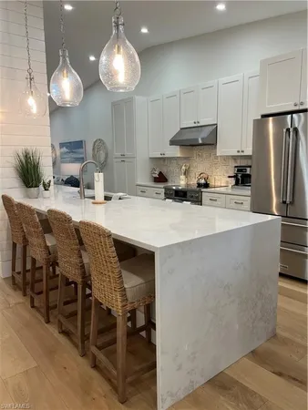 $6,500 | 7087 Barrington Circle, Unit 201, Naples, FL 34108