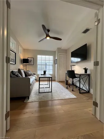 $6,500 | 7087 Barrington Circle, Unit 201, Naples, FL 34108