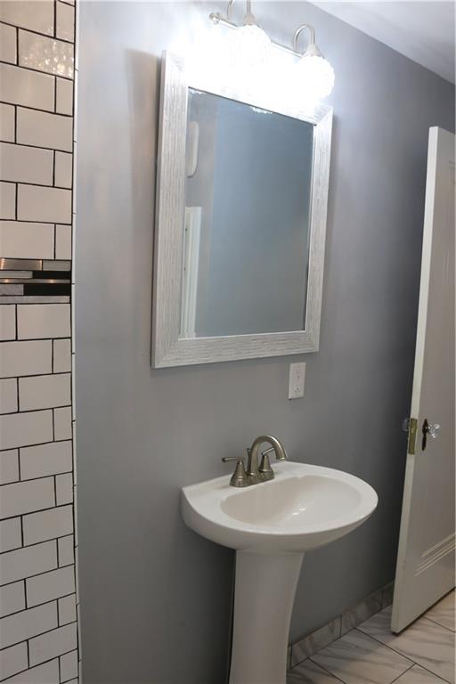 730 Tuscarawas Road Beaver, PA 15009 - Photo 12 of 25 Gallery Image 12