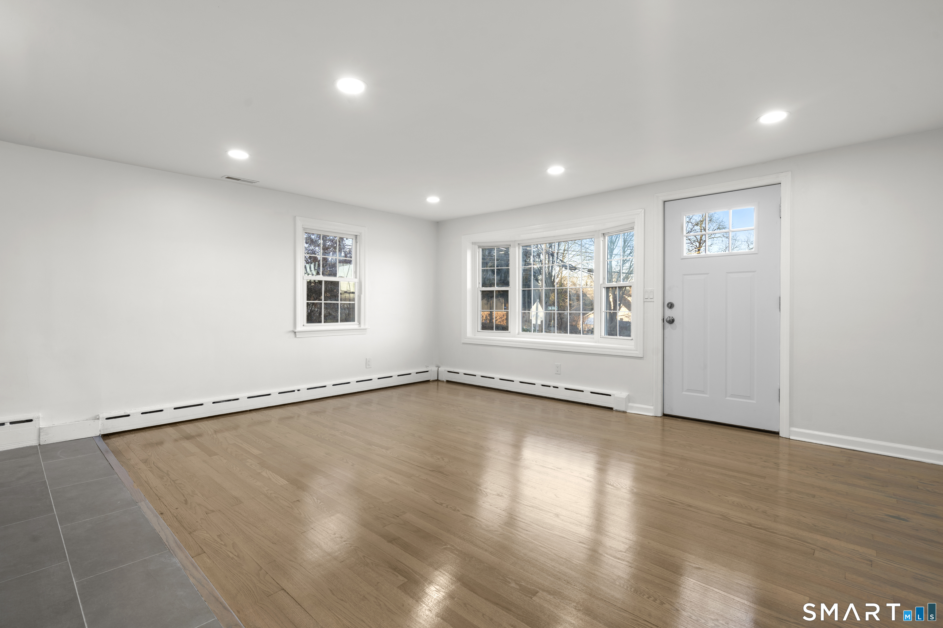 311 Colonial Street Watertown, CT 06779 - Photo 18 of 37