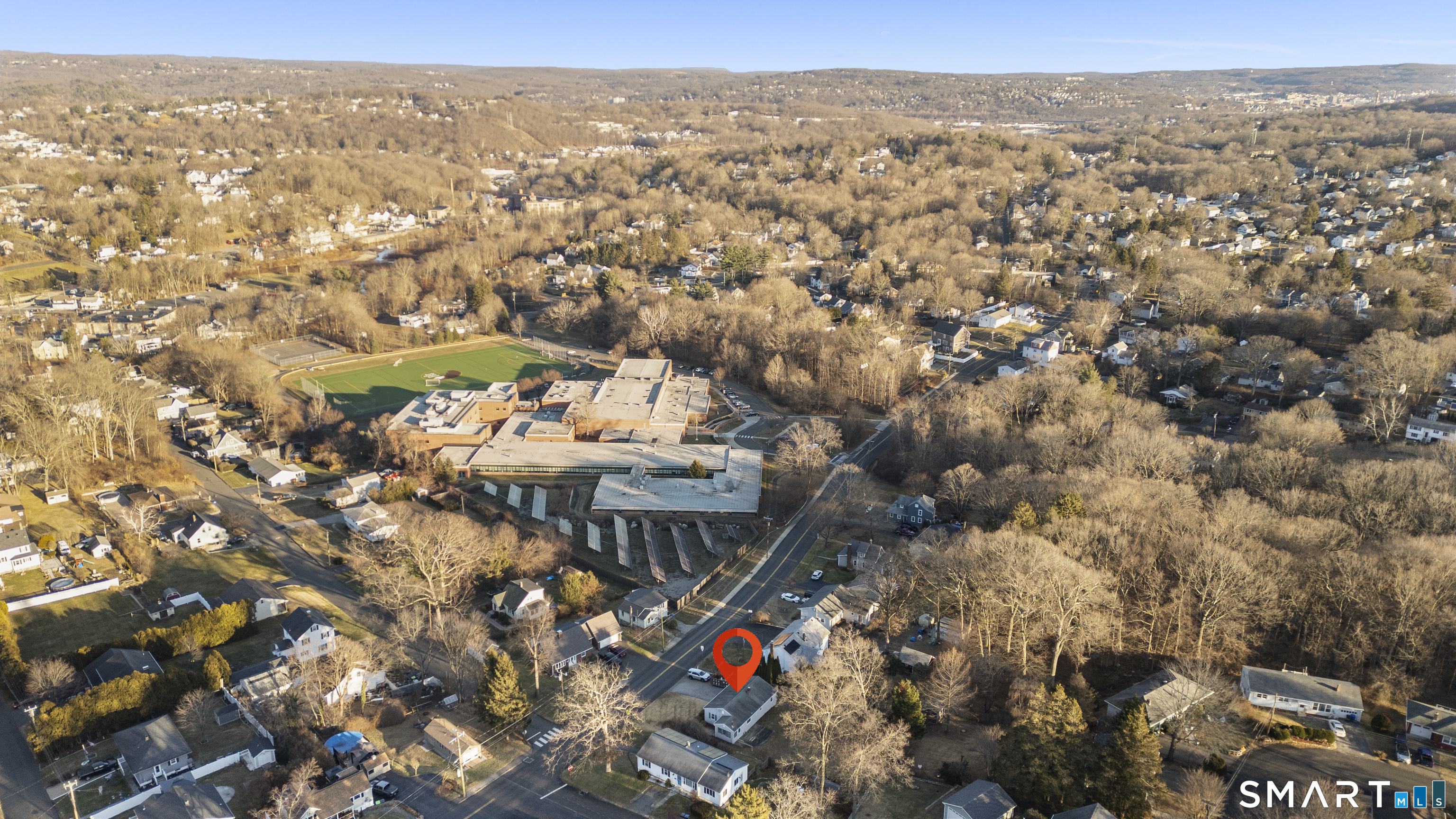 311 Colonial Street Watertown, CT 06779 - Photo 7 of 37