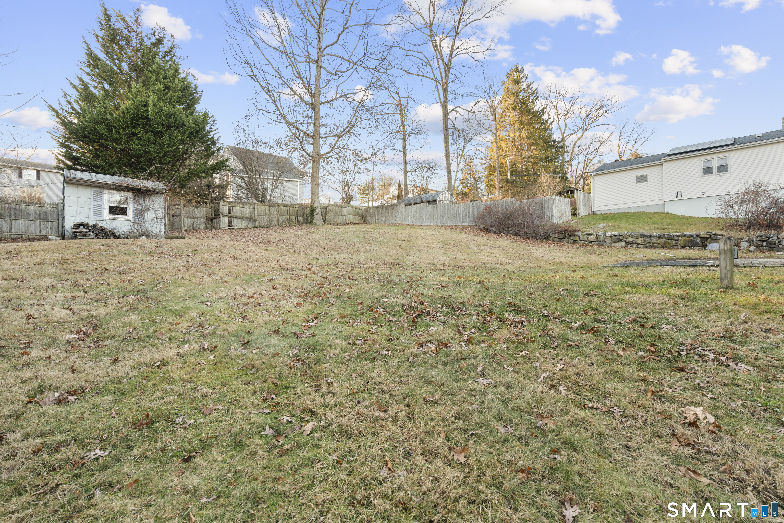 311 Colonial Street Watertown, CT 06779 - Photo 8 of 37