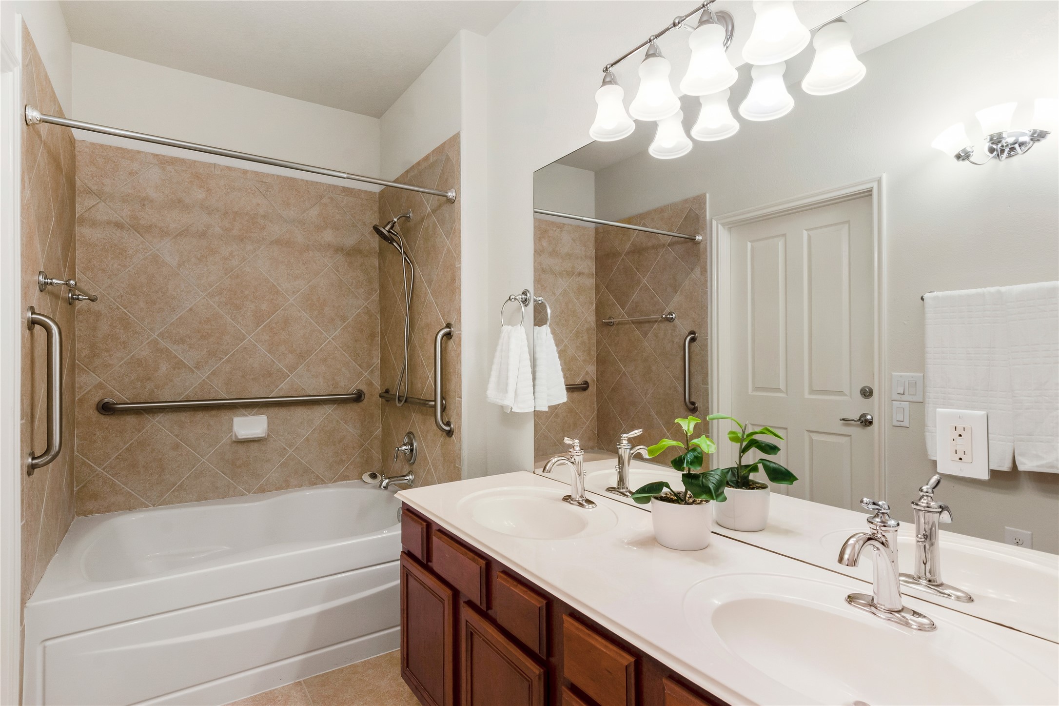 13600 Breton Ridge Street, Unit 18A Houston, TX 77070 - Photo 13 of 22