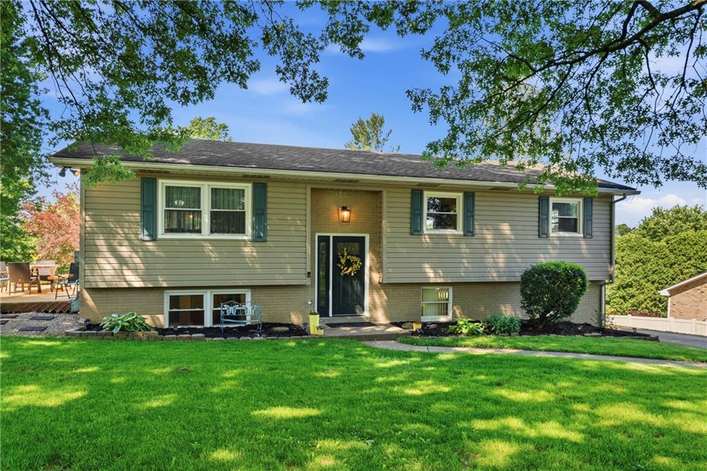 1274 Oakridge Road McDonald, PA 15057 - Photo 1 of 30