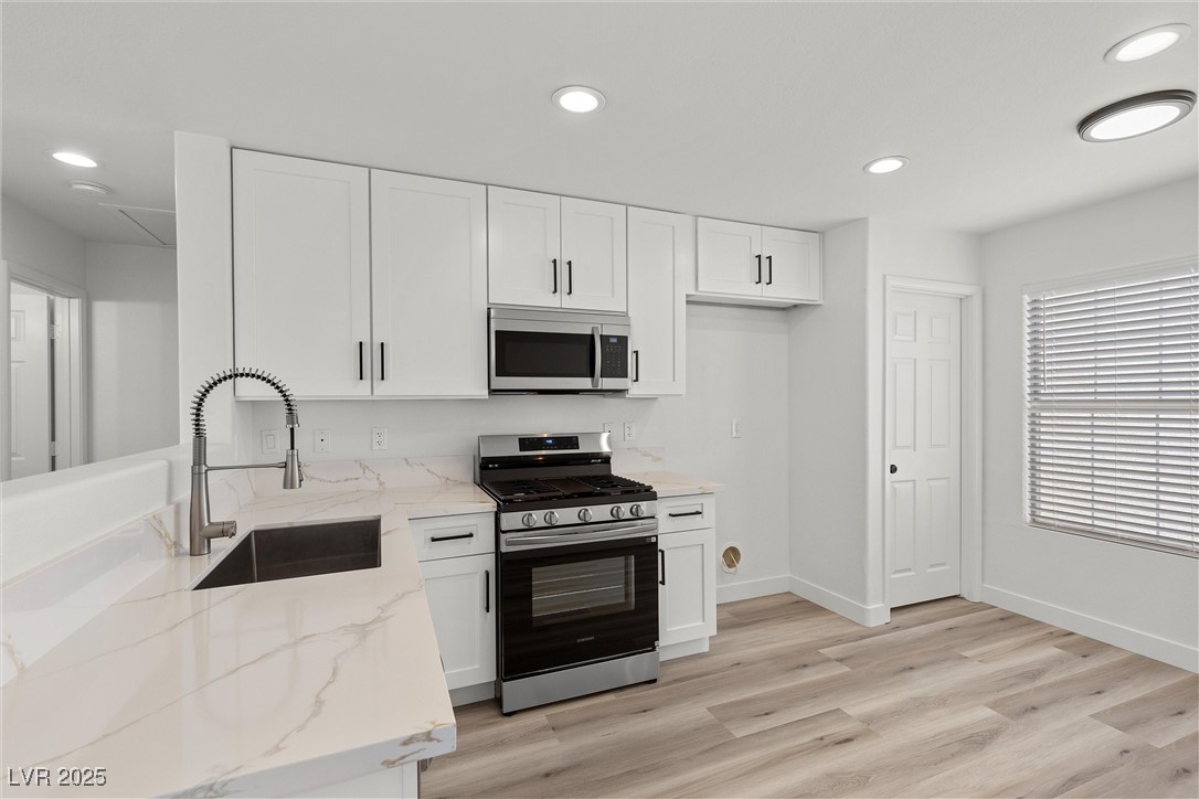 884 Adobe Flat Drive Henderson, NV 89011 - Photo 9 of 26