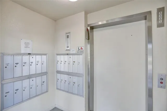 $290,000 | 1524 Whitehall Drive, Unit 102, Davie, FL 33324