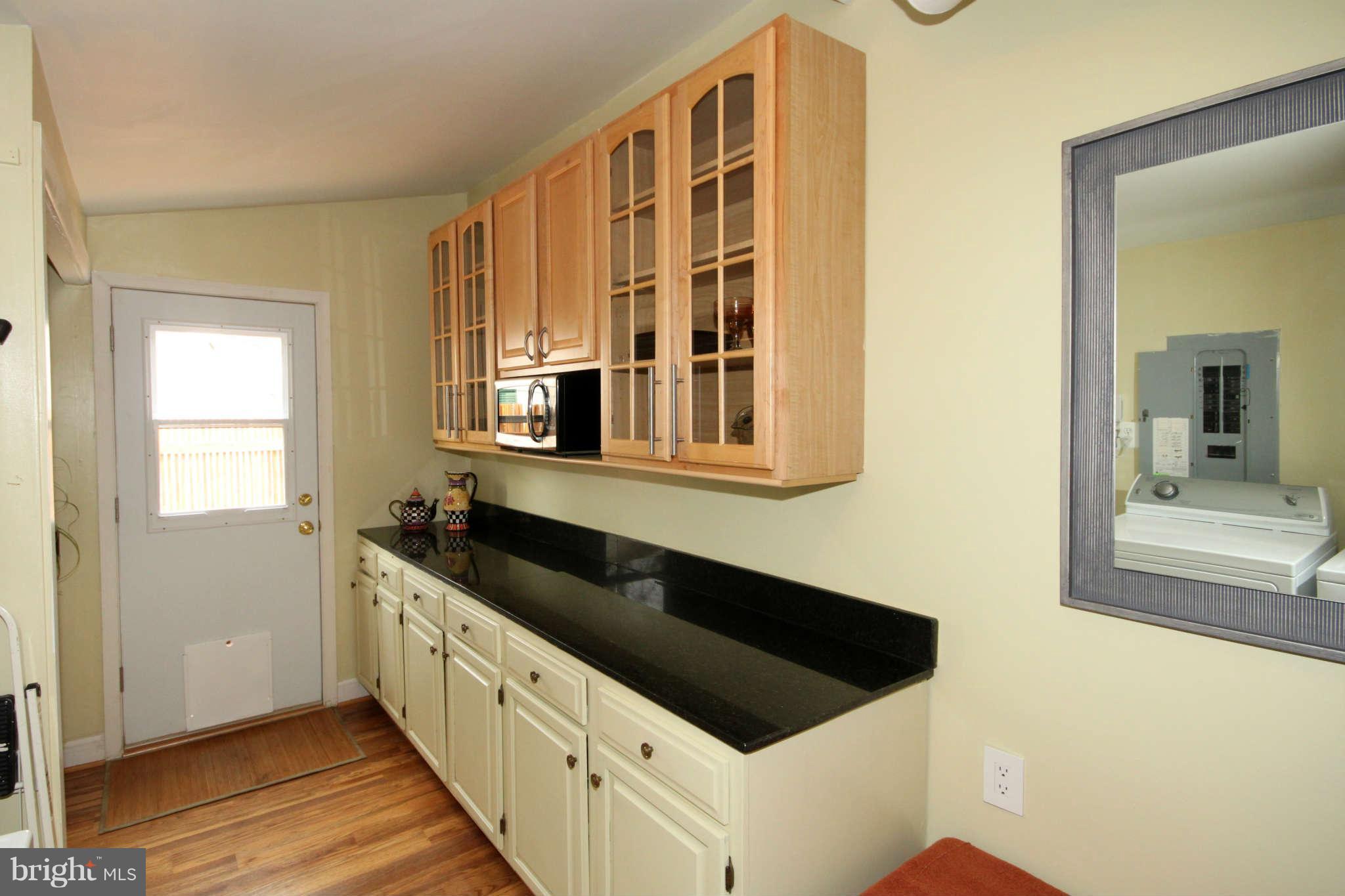 13112 Poplar Tree Road Fairfax, VA 22033 - Photo 12 of 29 Interior (General)