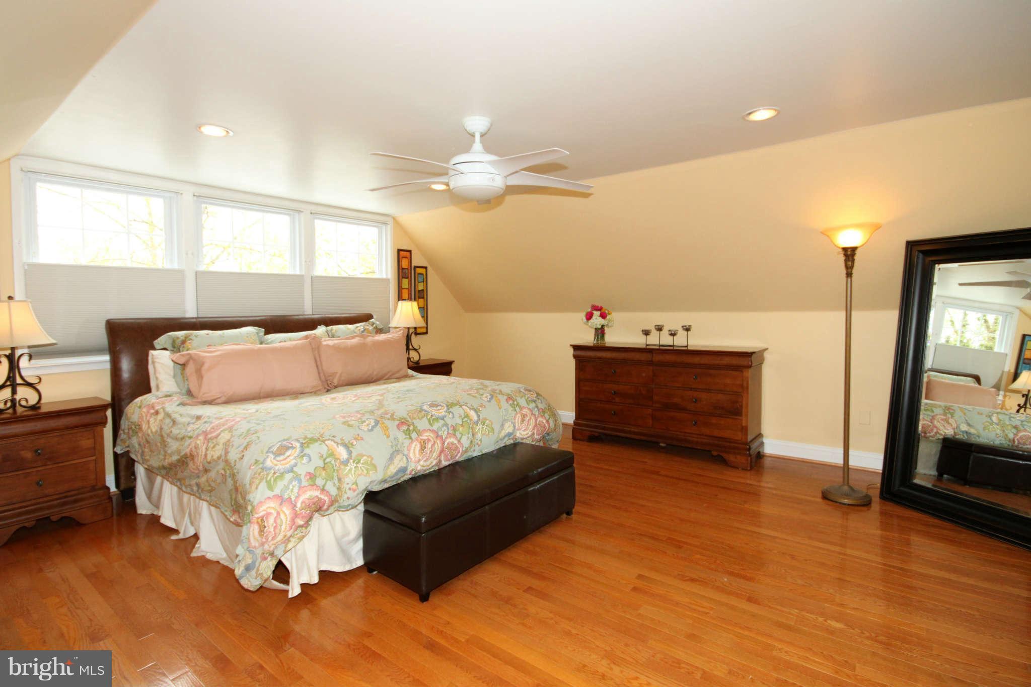 13112 Poplar Tree Road Fairfax, VA 22033 - Photo 14 of 29 Bedroom