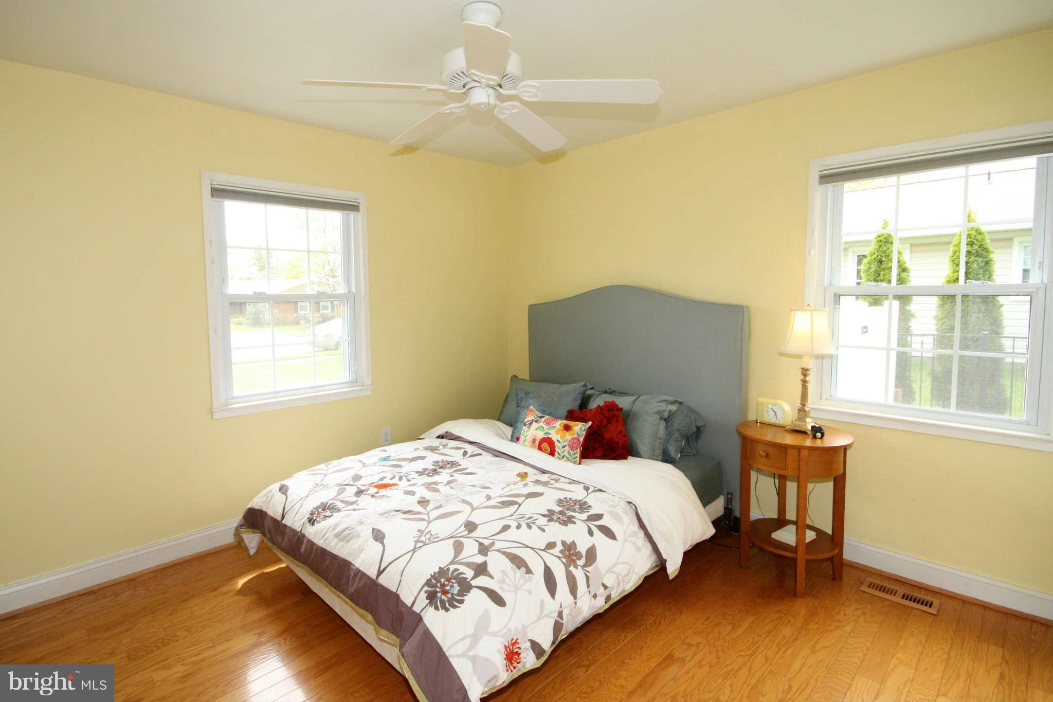 13112 Poplar Tree Road Fairfax, VA 22033 - Photo 18 of 29 Bedroom