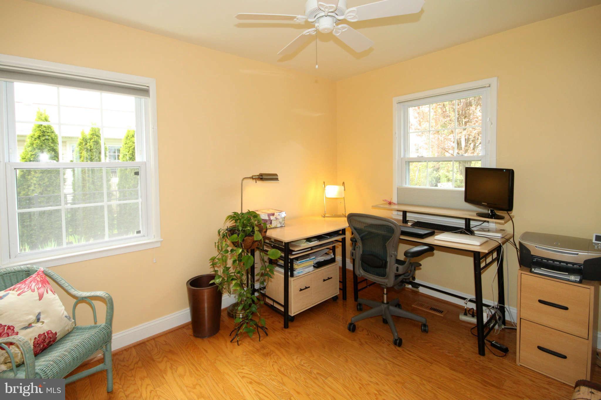 13112 Poplar Tree Road Fairfax, VA 22033 - Photo 20 of 29 Bedroom