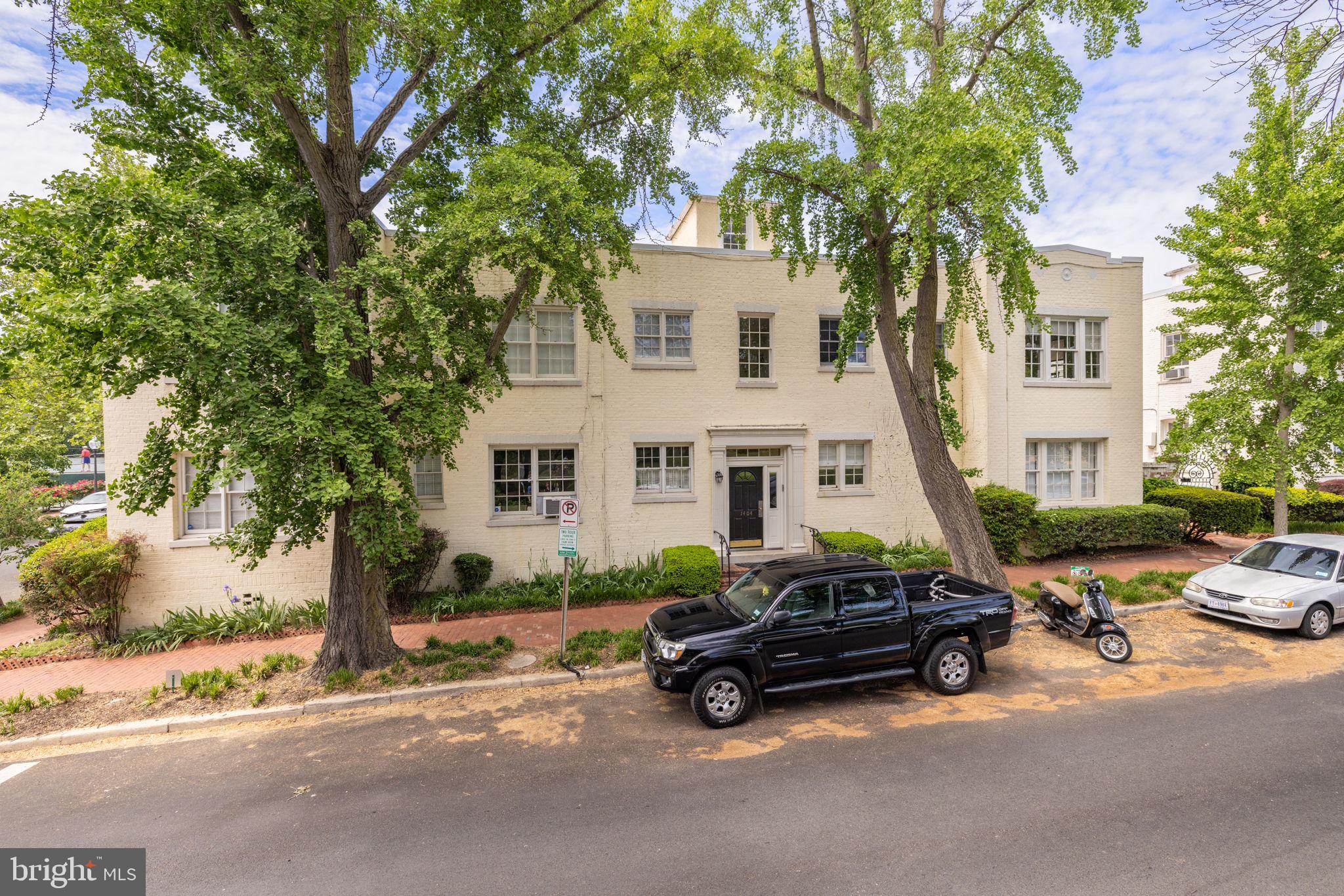 1404 26th Street Northwest, Unit 2 Washington, DC 20007 - Photo 2 of 25