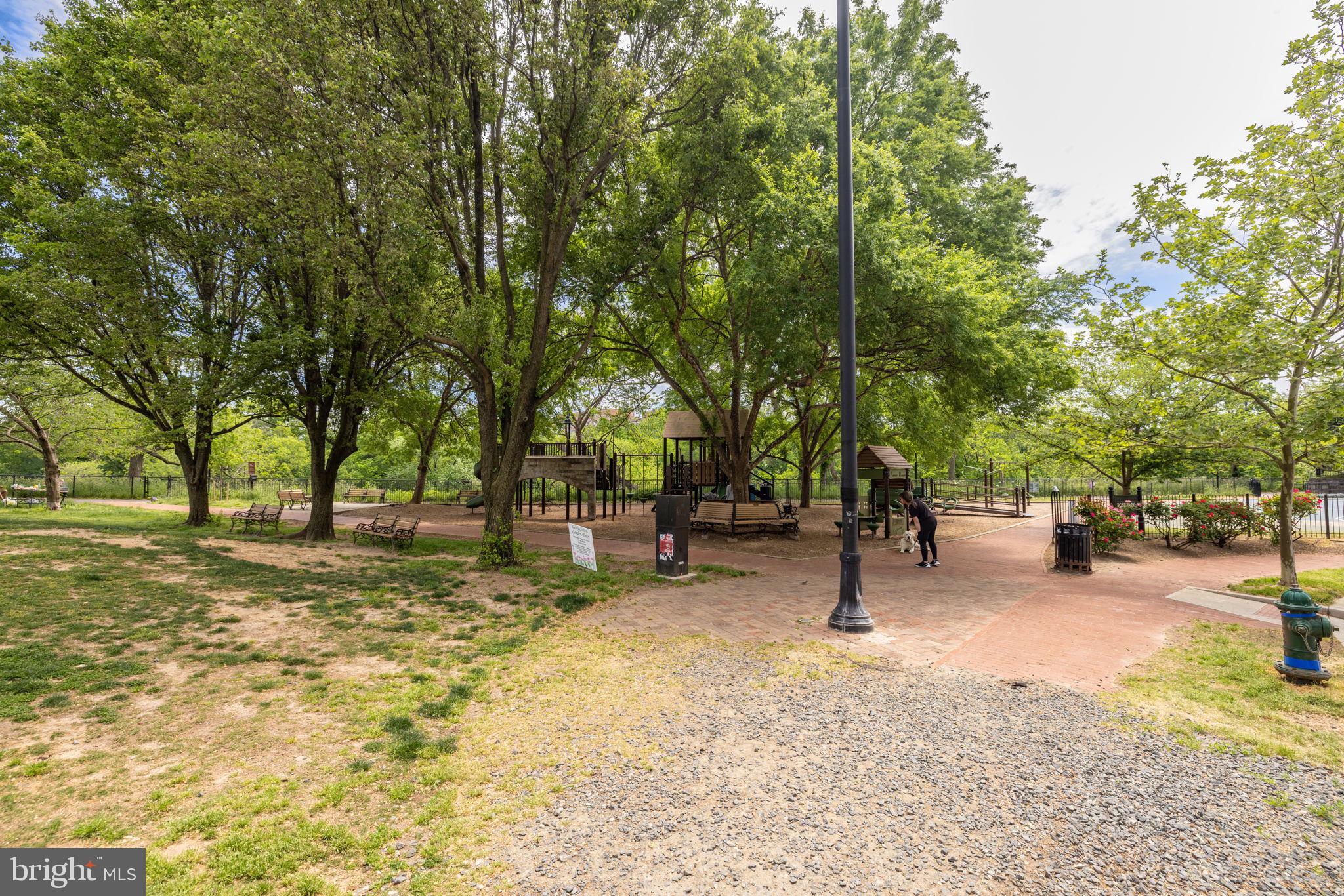 1404 26th Street Northwest, Unit 2 Washington, DC 20007 - Photo 21 of 25