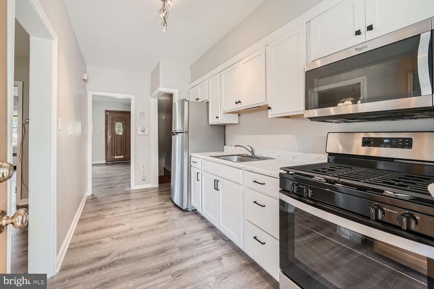 1663 Argonne Drive Baltimore, MD 21218 - Photo 7 of 21