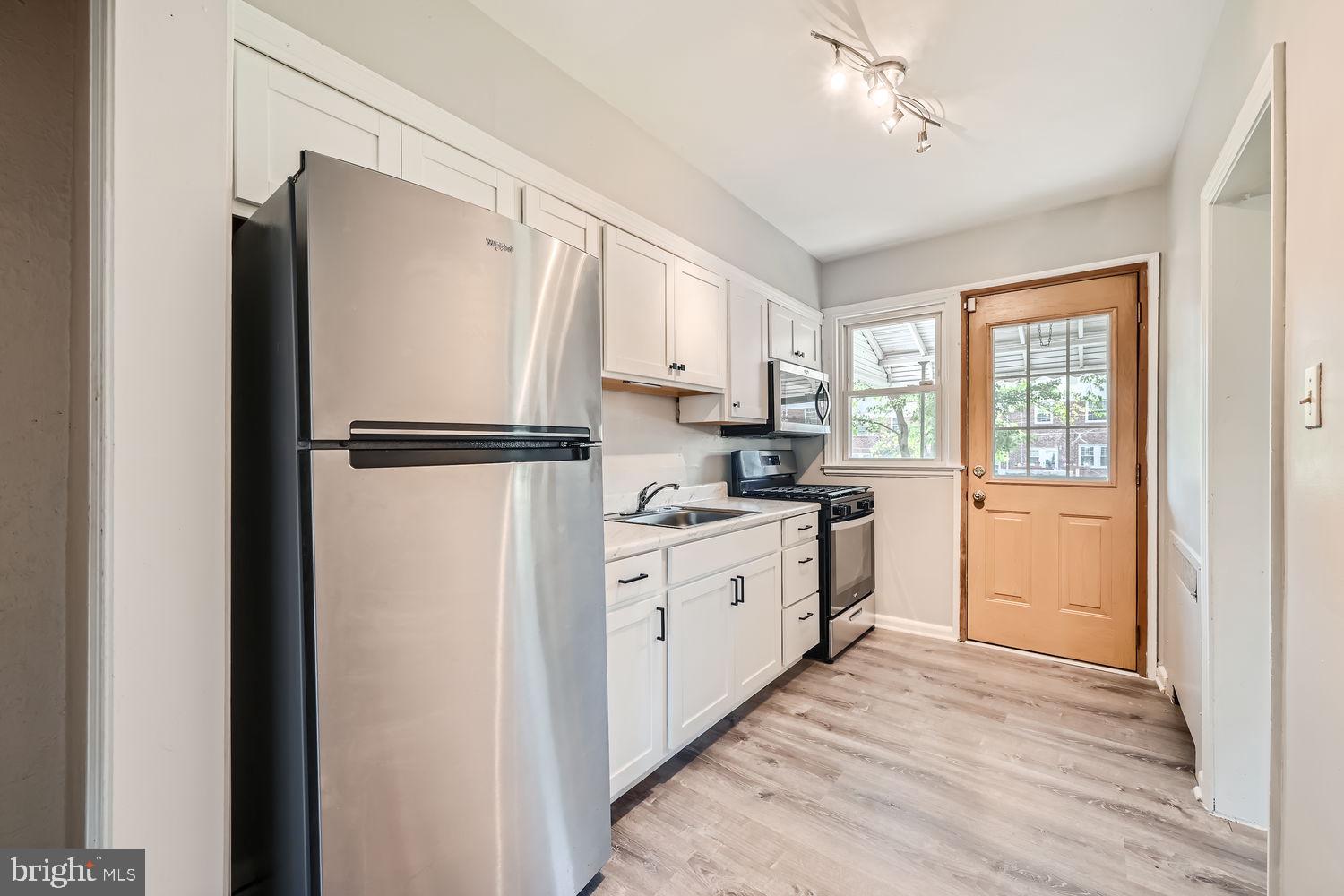 1663 Argonne Drive Baltimore, MD 21218 - Photo 8 of 21