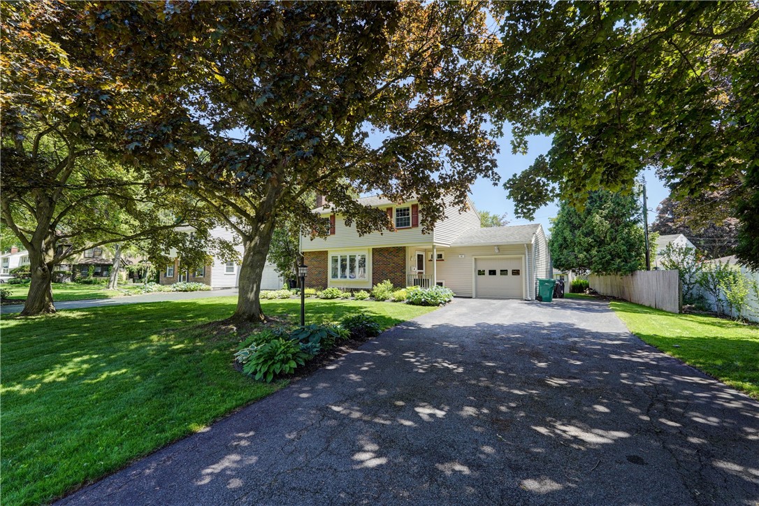 32 Charrington Road Irondequoit, NY 14609 - Photo 3 of 46
