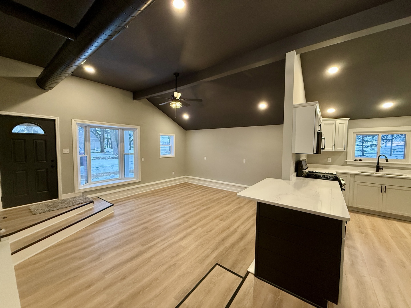 214 South Rising Road Champaign, IL 61822 - Photo 4 of 25