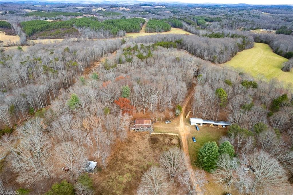 1316 Locust Grove Road Mount Airy, NC 27030 - Photo 34 of 36