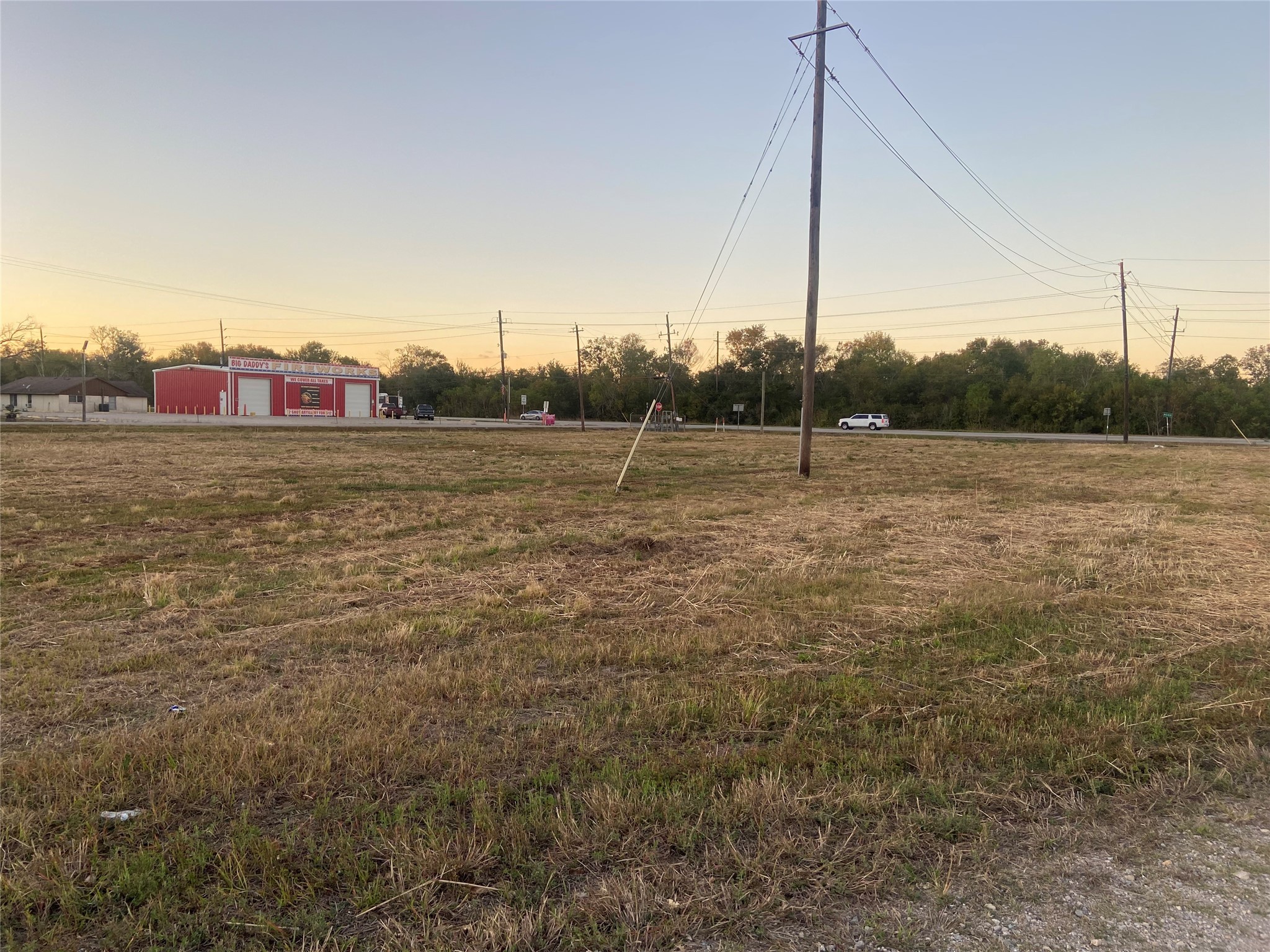 16118 County Road 897 Rosharon, TX 77583 - Photo 11 of 12 a view of a field with an house