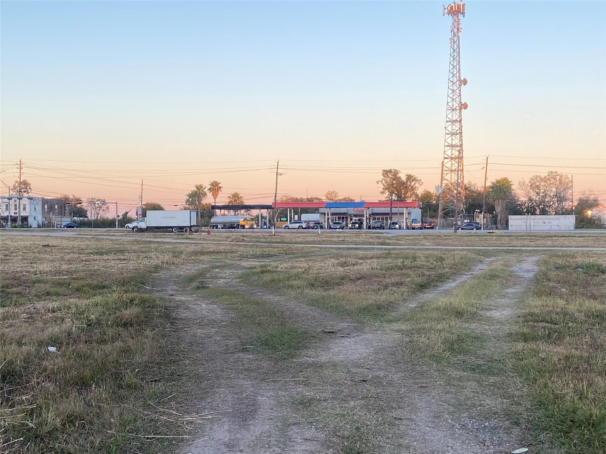 16118 County Road 897 Rosharon, TX 77583 - Photo 10 of 12 a view of a city