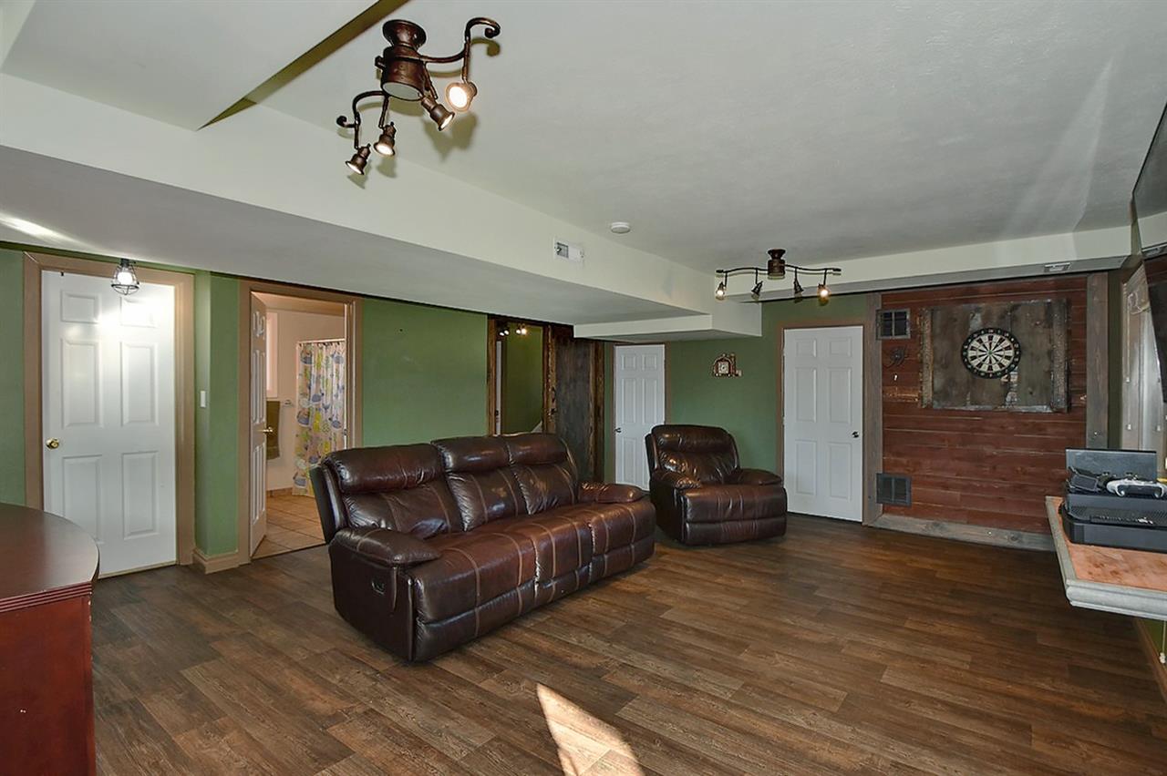 3120 East Center Road Mead, WA 99021 - Photo 13 of 20