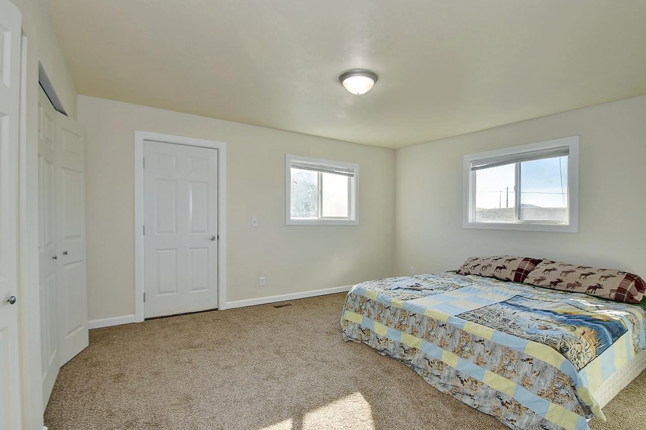 3120 East Center Road Mead, WA 99021 - Photo 8 of 20