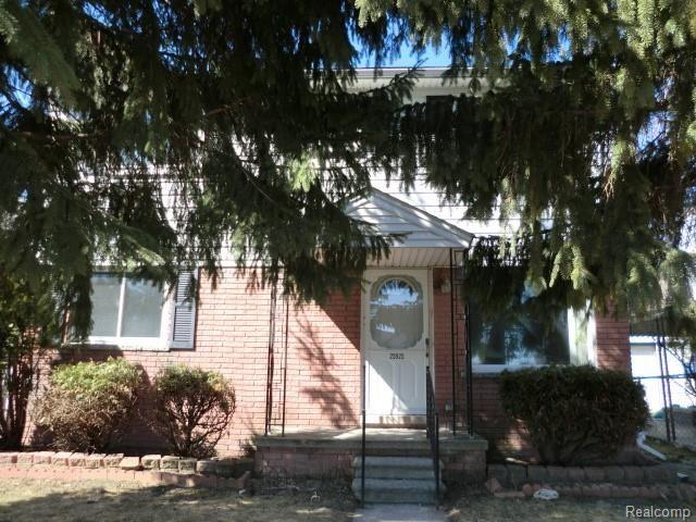 25925 Schoenherr Road Warren, MI 48089 - Photo 1 of 13 CIMG0414.jpg