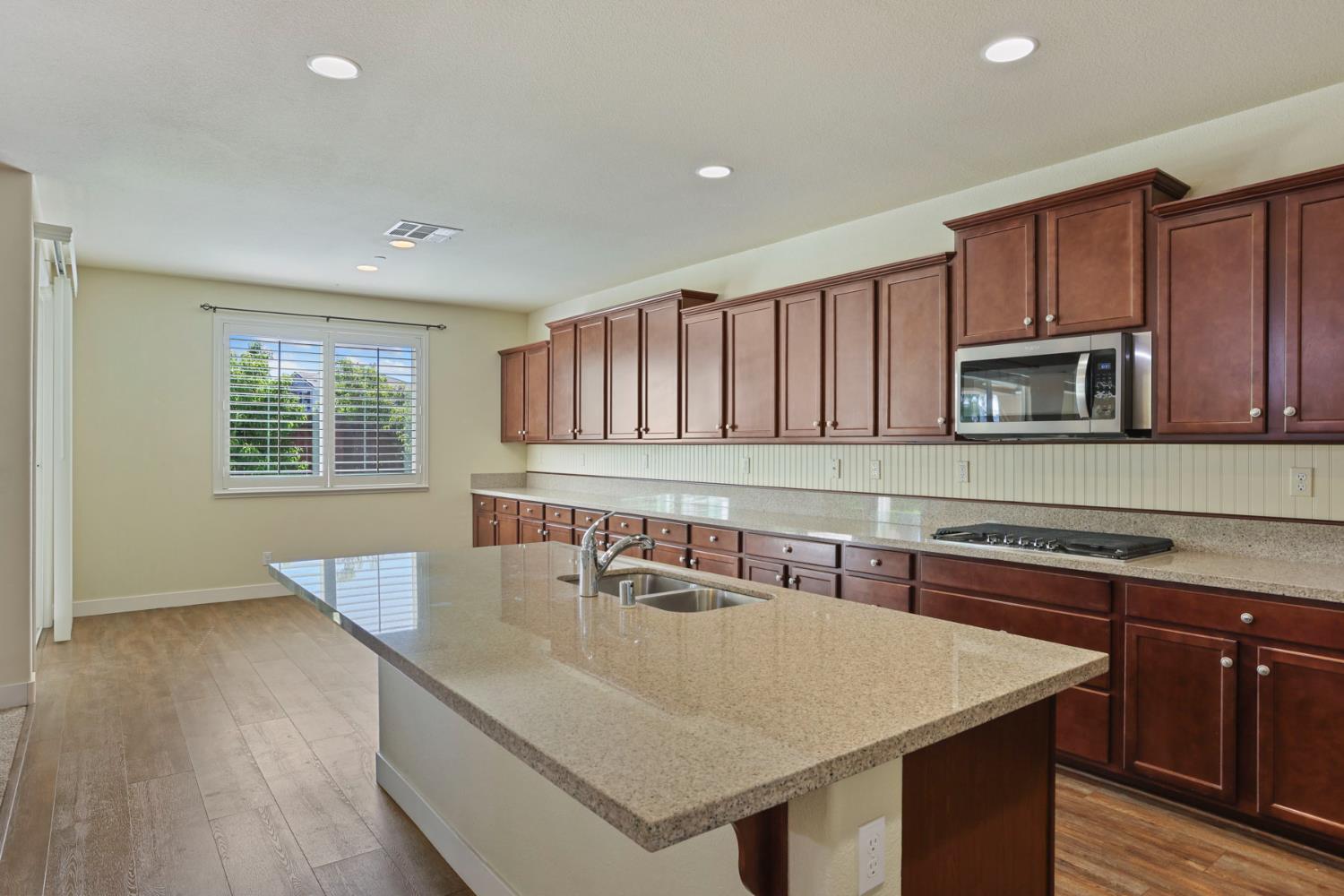 2364 Inyo Place Manteca, CA 95337 - Photo 32 of 69