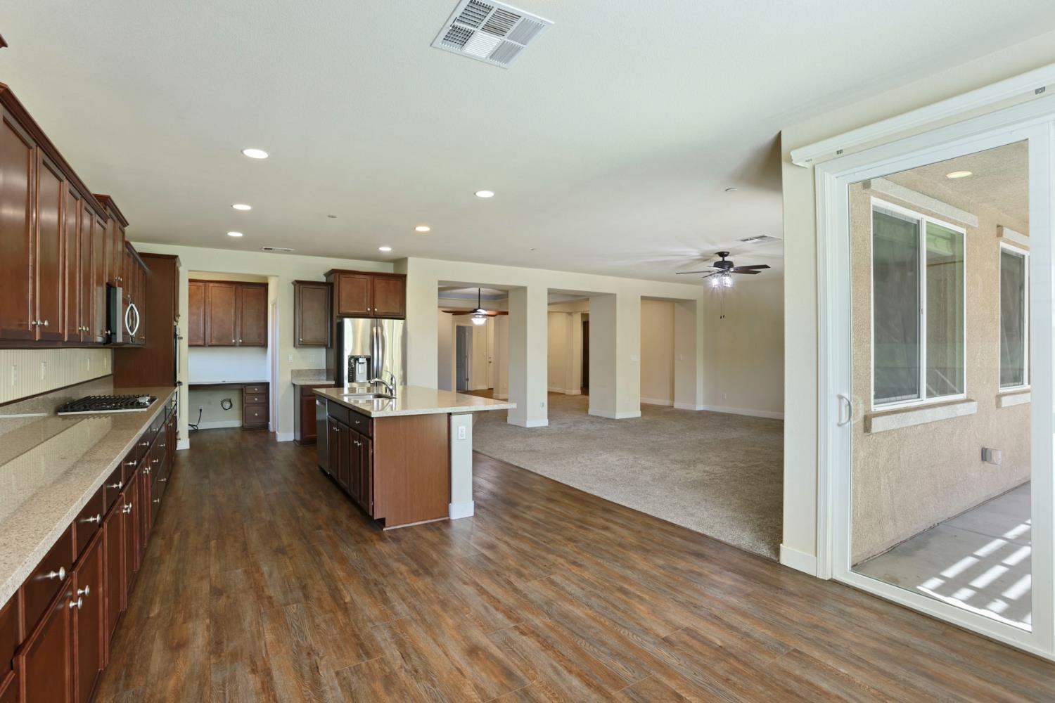 2364 Inyo Place Manteca, CA 95337 - Photo 34 of 69