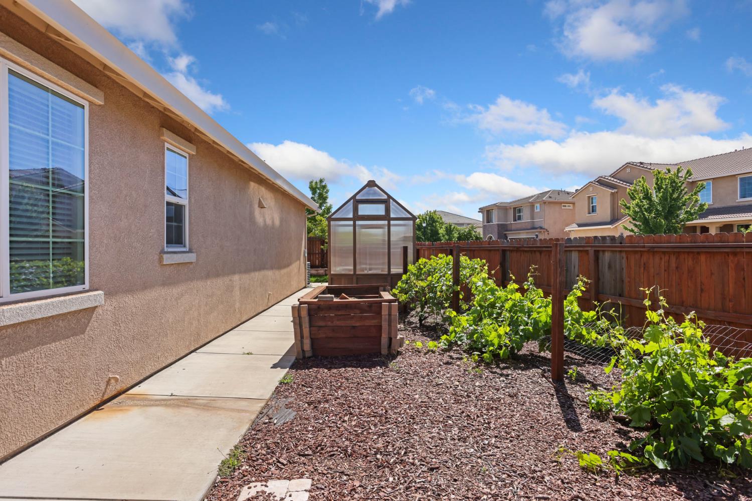 2364 Inyo Place Manteca, CA 95337 - Photo 51 of 69