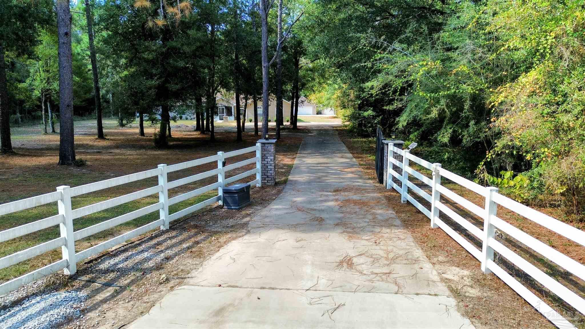 4454 Lyons Place Holt, FL 32564 - Photo 3 of 53