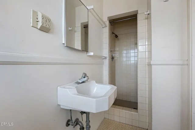 $1,500,000 | 329 Mariposa Drive, Ventura, CA 93001