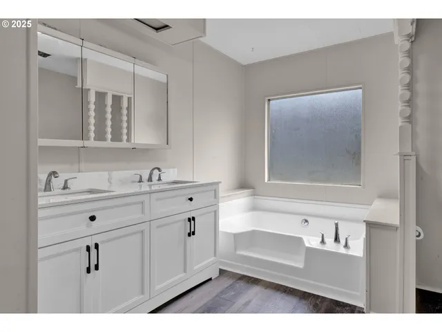 $475,000 | 26312 Shady Oak Drive, Monroe, OR 97456