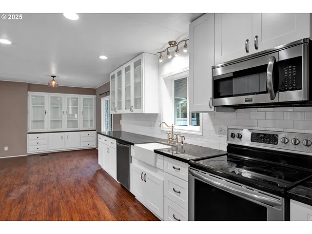 $475,000 | 26312 Shady Oak Drive, Monroe, OR 97456