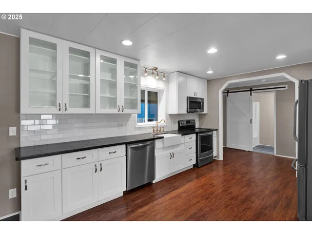 $475,000 | 26312 Shady Oak Drive, Monroe, OR 97456