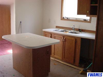 116 West Cherry Street Butler, IN 46721 - Photo 3 of 8