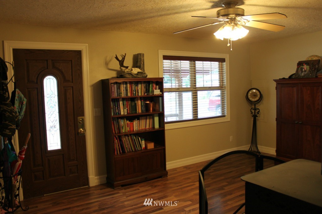 303 Olson Road Longview, WA 98632 - Photo 3 of 16 Gallery Image 3