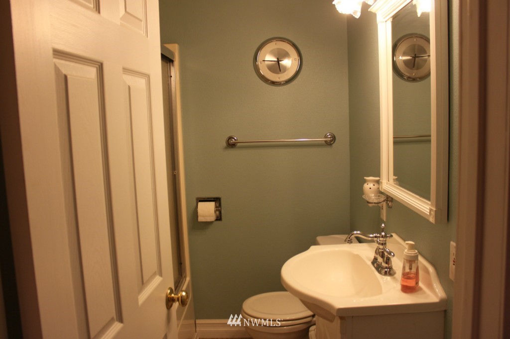 303 Olson Road Longview, WA 98632 - Photo 10 of 16 Gallery Image 10