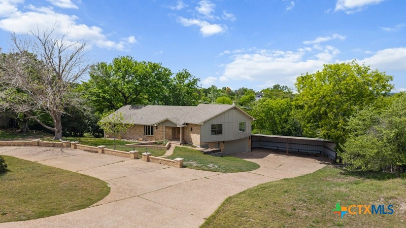 608 Ridgecrest Drive Salado, TX 76571 - Photo 3 of 43 Front right
