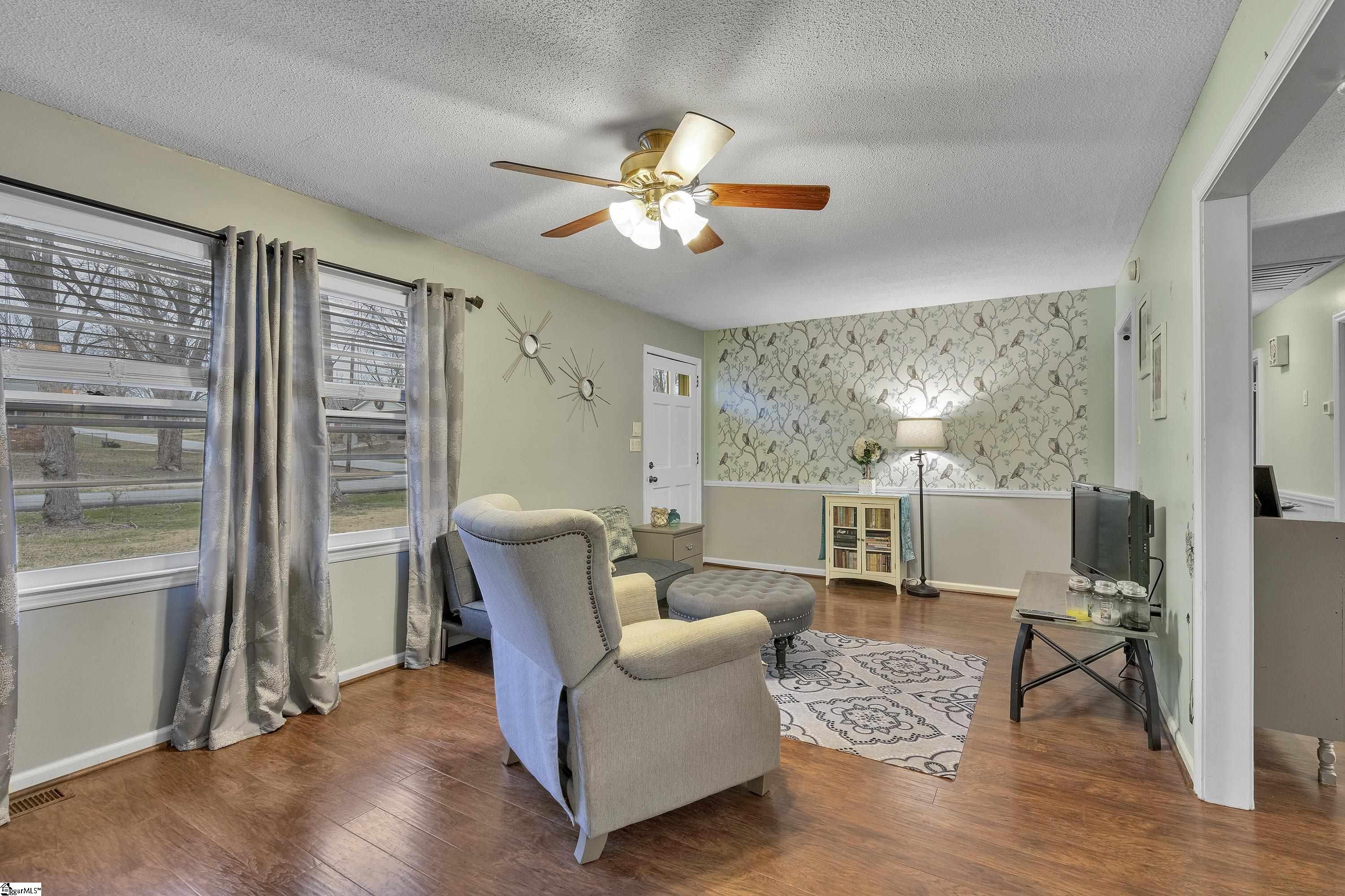 110 Coldstream Drive Boiling Springs, SC 29316 - Photo 3 of 31 Gallery Image 3