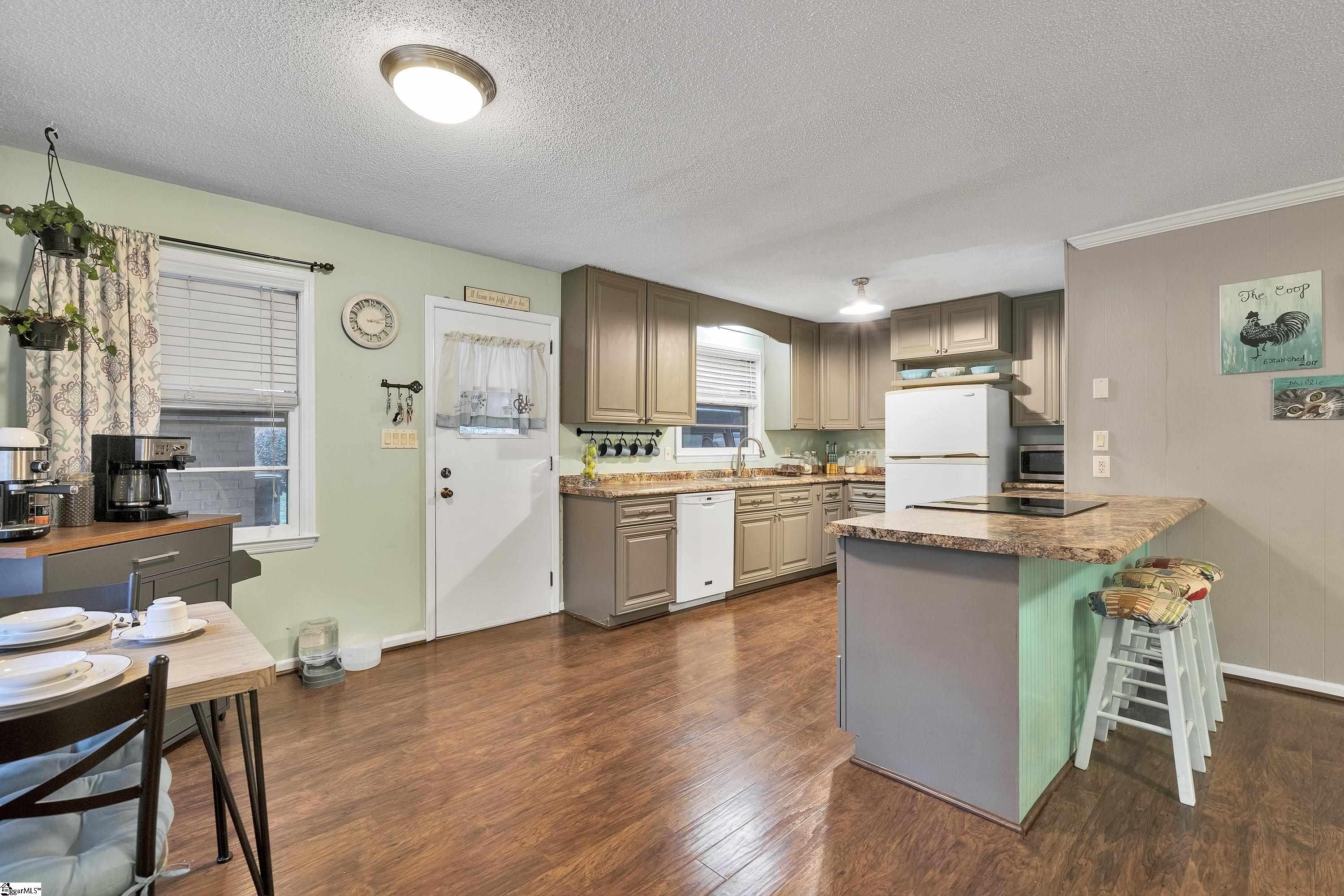 110 Coldstream Drive Boiling Springs, SC 29316 - Photo 8 of 31 Gallery Image 8